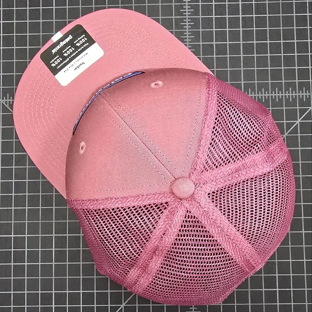 PATAGONIA P-6 LOGO TRUCKER HAT - LIGHT STAR PINK